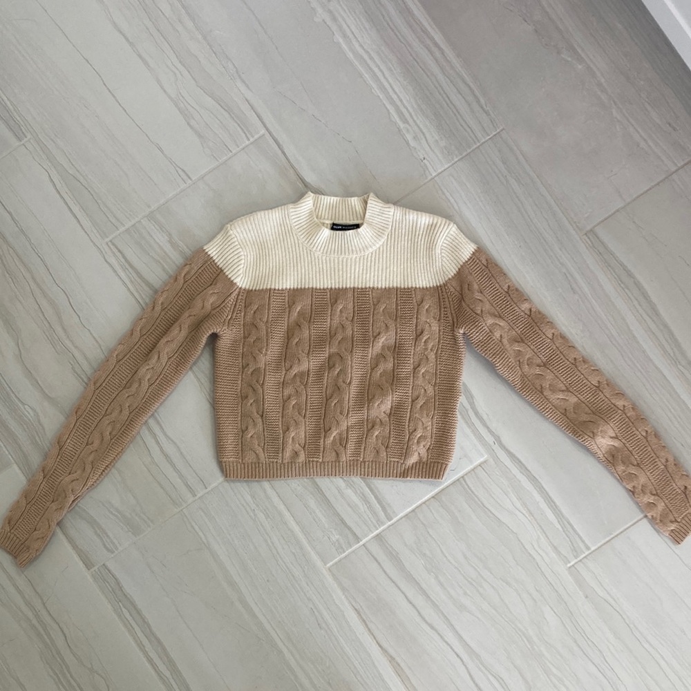 [like new] club Monaco merino wool, cashmere sweater cropped